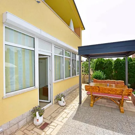 Apartman Nova Vas Porec Istrien 10036 *